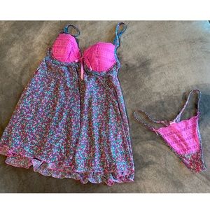 Victoria’s Secret matching babydoll/thong set